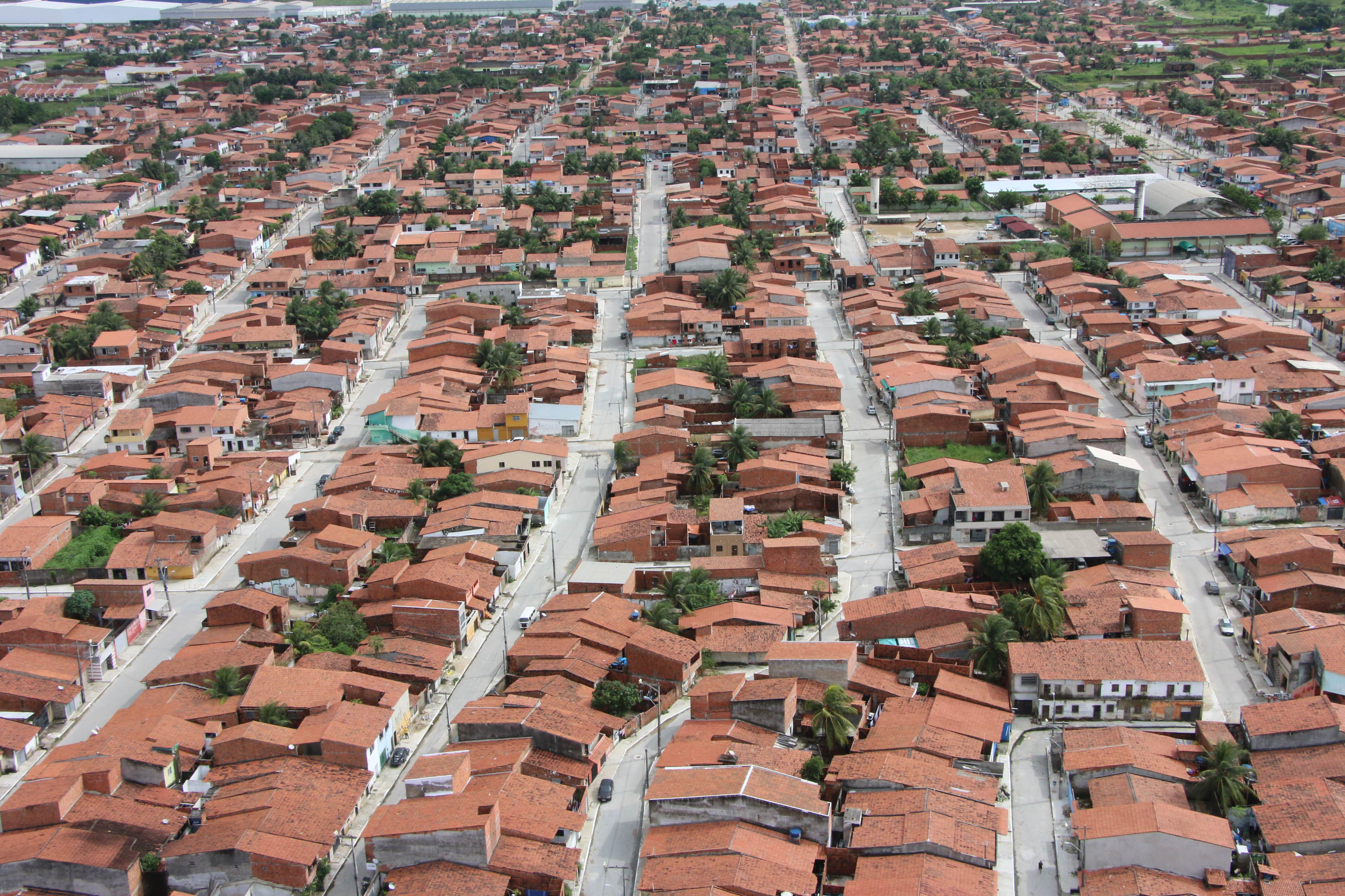 foto aérea de ruas urbanizadas pelo Proinfra